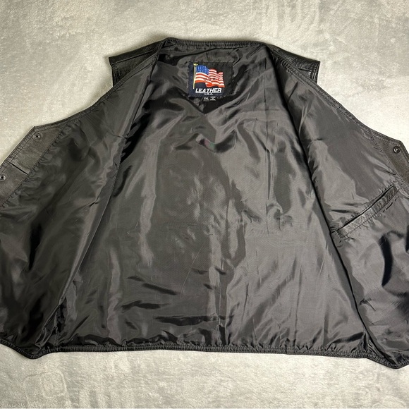 Leather USA Vietnam Veteran Vest - Black - Men’s 2XL Biker Patch - Picture 9 of 12